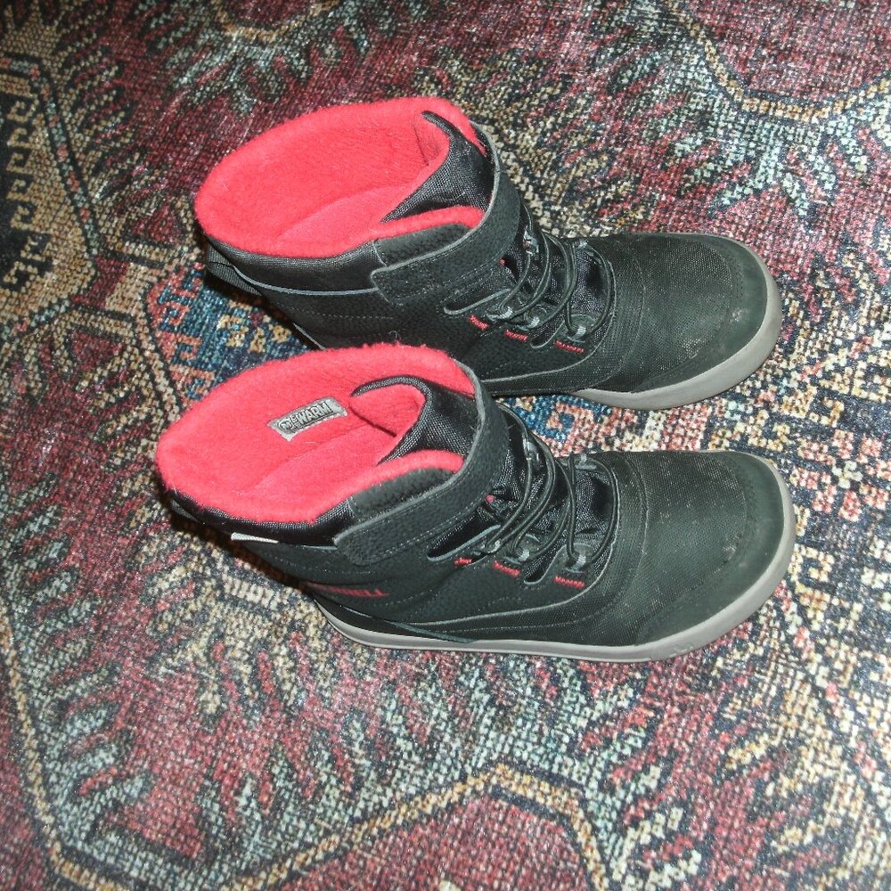 Merrell Snow Storm Boots Waterproof Black & Red youth size 1
